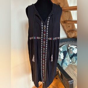 Knox Rose Embroidered Sleeveless Black Dress